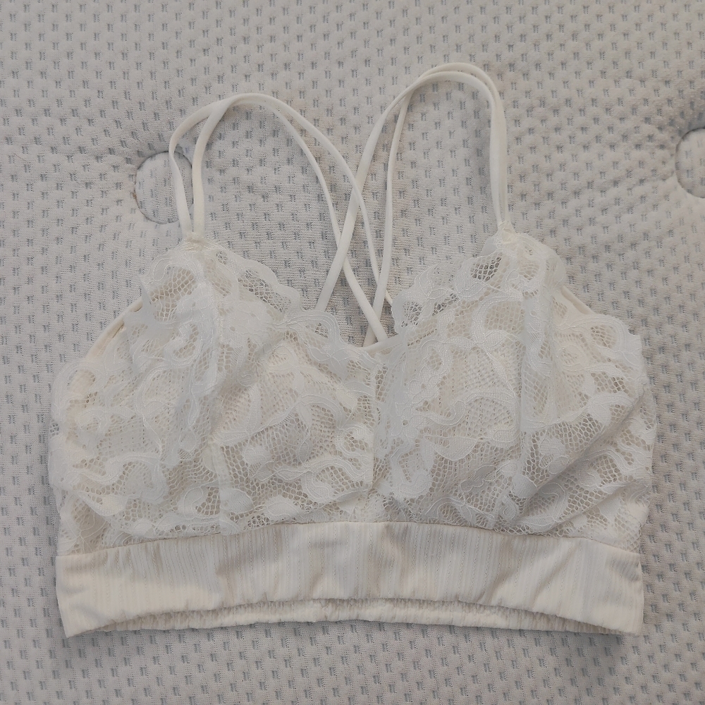 White laced padded bra/top